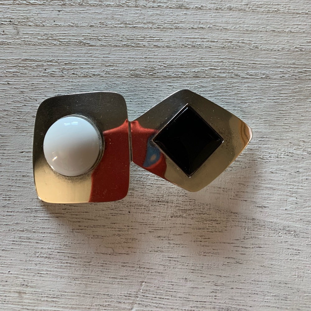 Silver pin / brooch with black & white stones